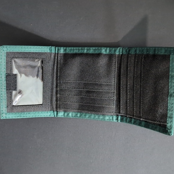 Disney Winnie the Pooh Green/Black/Tan Velcro Tri-Fold Wallet, Vintage. - Picture 4 of 10